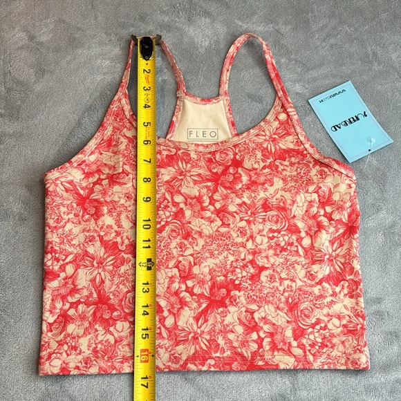 NWT Floe Flower Sketch Switch Up Crop Tank Top  Size Medium - Picture 8 of 8